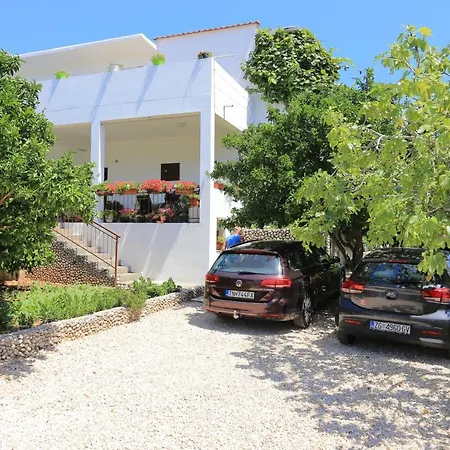 Apartment By The Sea Zivogosce - Blato, Makarska - 1057 Blato (Makarska)